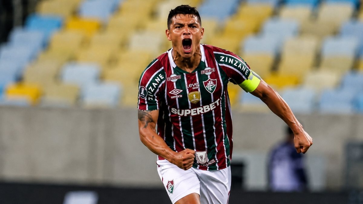 O retorno esperado: Thiago Silva ganha condição de jogo no Fluminense