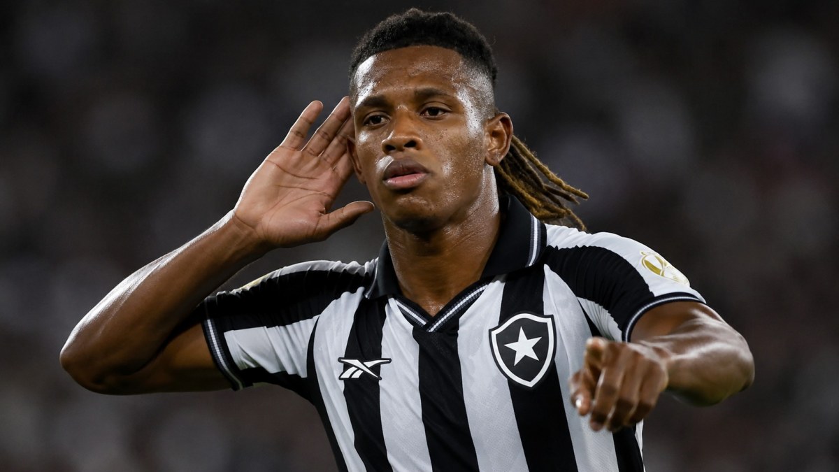 Tentativa de trocar Danilo por Luiz Henrique gera crise no Botafogo