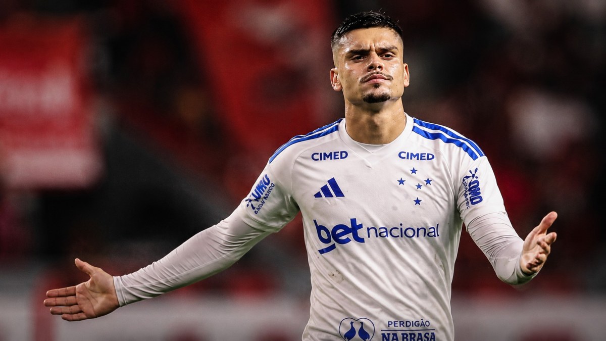 Punição severa a zagueiro do Inter ganha repercussão internacional
