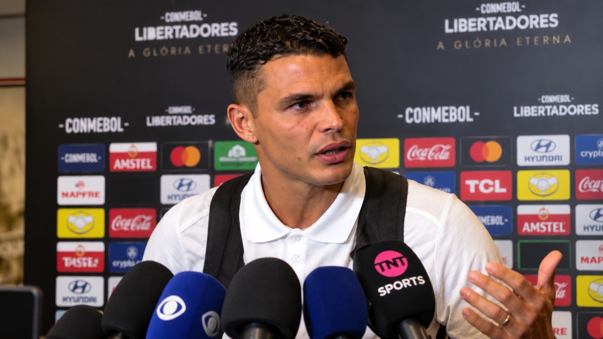 Thiago Silva assume peso da eliminação e protege Nonato no Fluminense