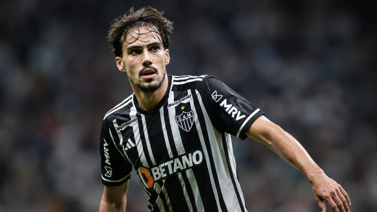 Atlético avalia novas saídas e futuro de peças segue indefinido
